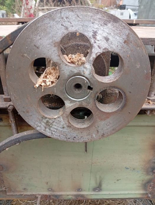 Продам циркулярний стіл з перемикачем