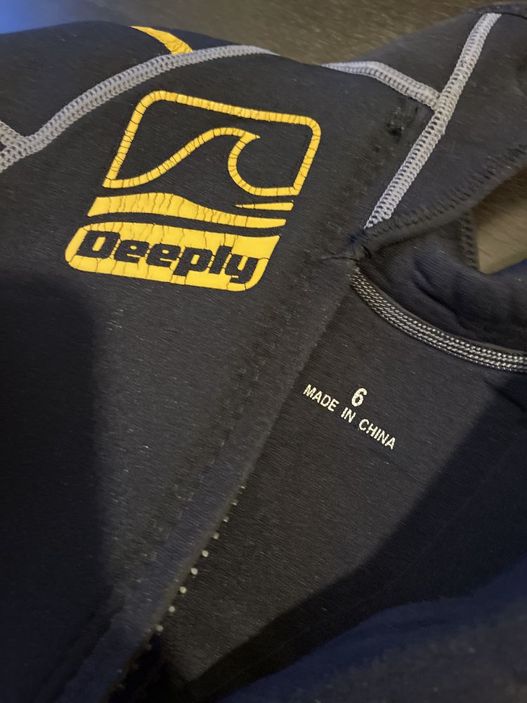 Fato surf deeply tamanho 6 criança