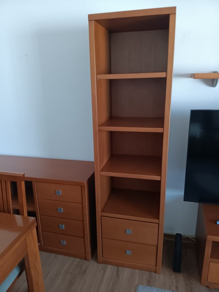 Conjunto de sala em madeira