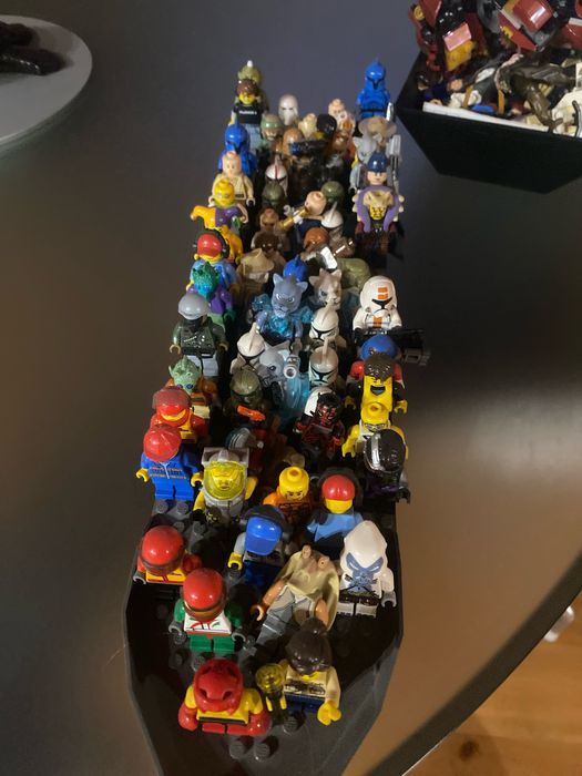 Продам лего фігурки оригінал