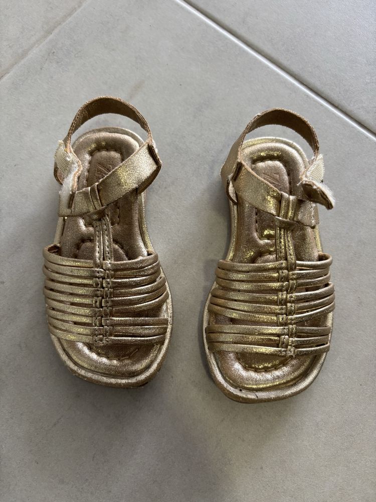 Sandalia crianca tamanho 22