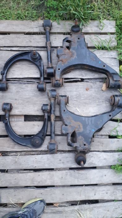 Рычаги подвески Lexus