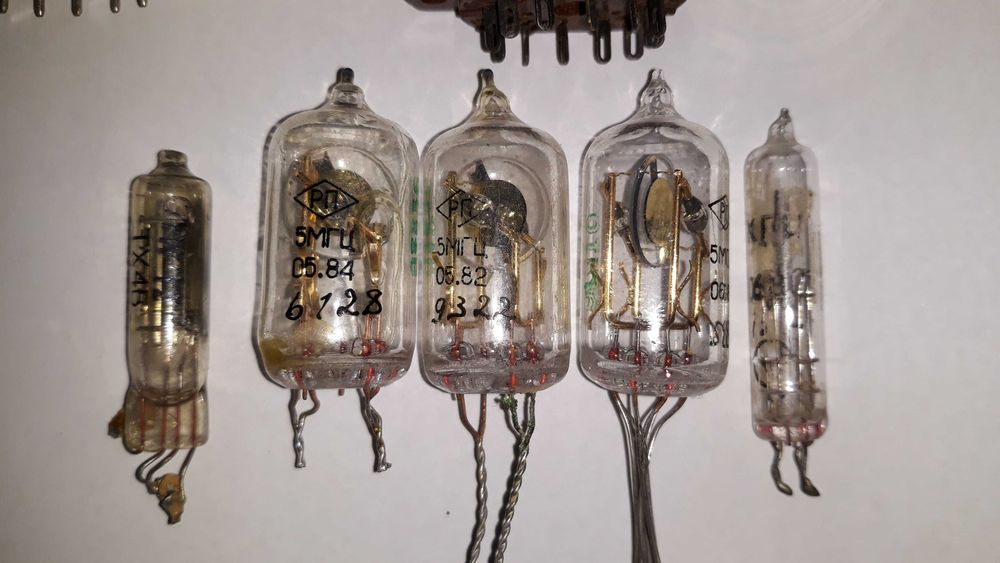 Кварцевый резонатор Лампа радиолампа Кварц 5 МГц