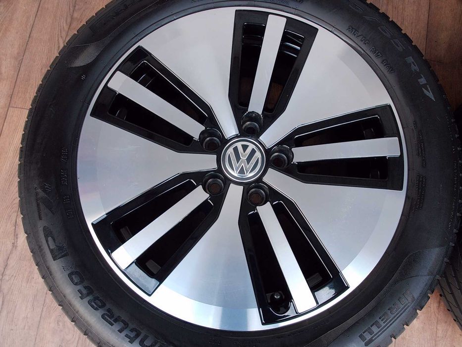 Koła Vw Passat T-Roc Cady Turan Skoda 17 5x112 ET41 Pirelli 215/55/17