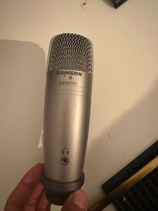 Microfone Samson (C01UPRO) mais Adaptador auricular