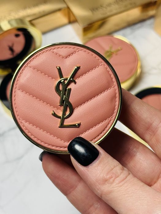 Рум'яна Yves Saint Laurent 06