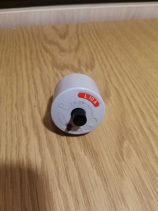 Bezpiecznik automatyczny