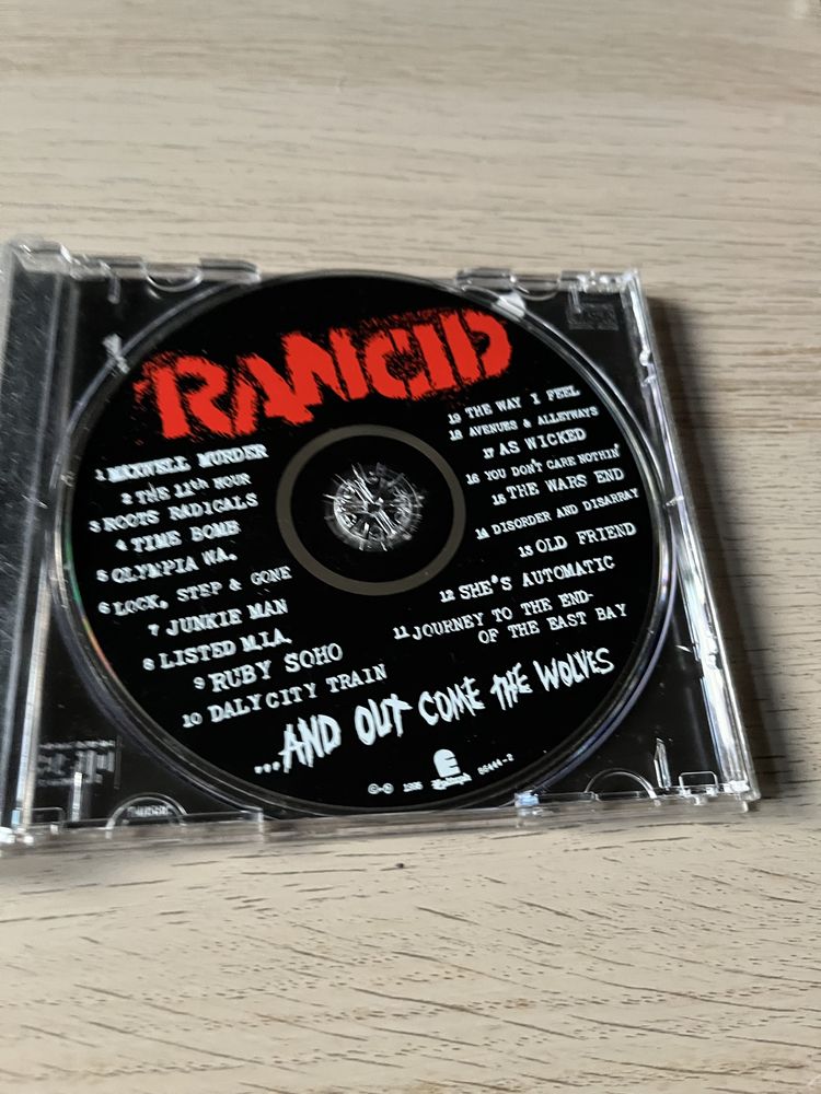 Rancid … and out come the wolves punk rock