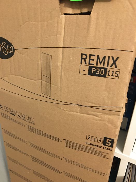 Drzwi do szafki łazienkowej biale, połysk plus srebrny uchwyt