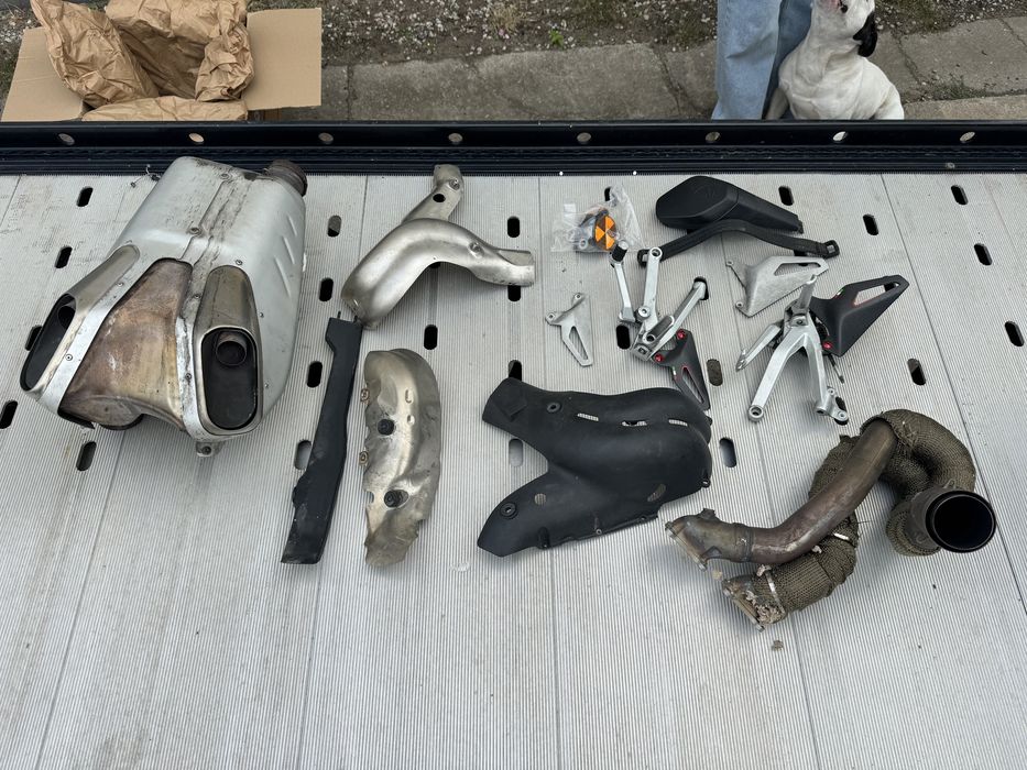 Sprzedam Felgi Ducati Panigale V4s owiewki,wydech