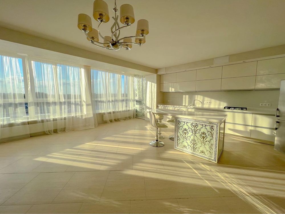 Продаж квартири 80 м2, пр-т Перемоги 119а