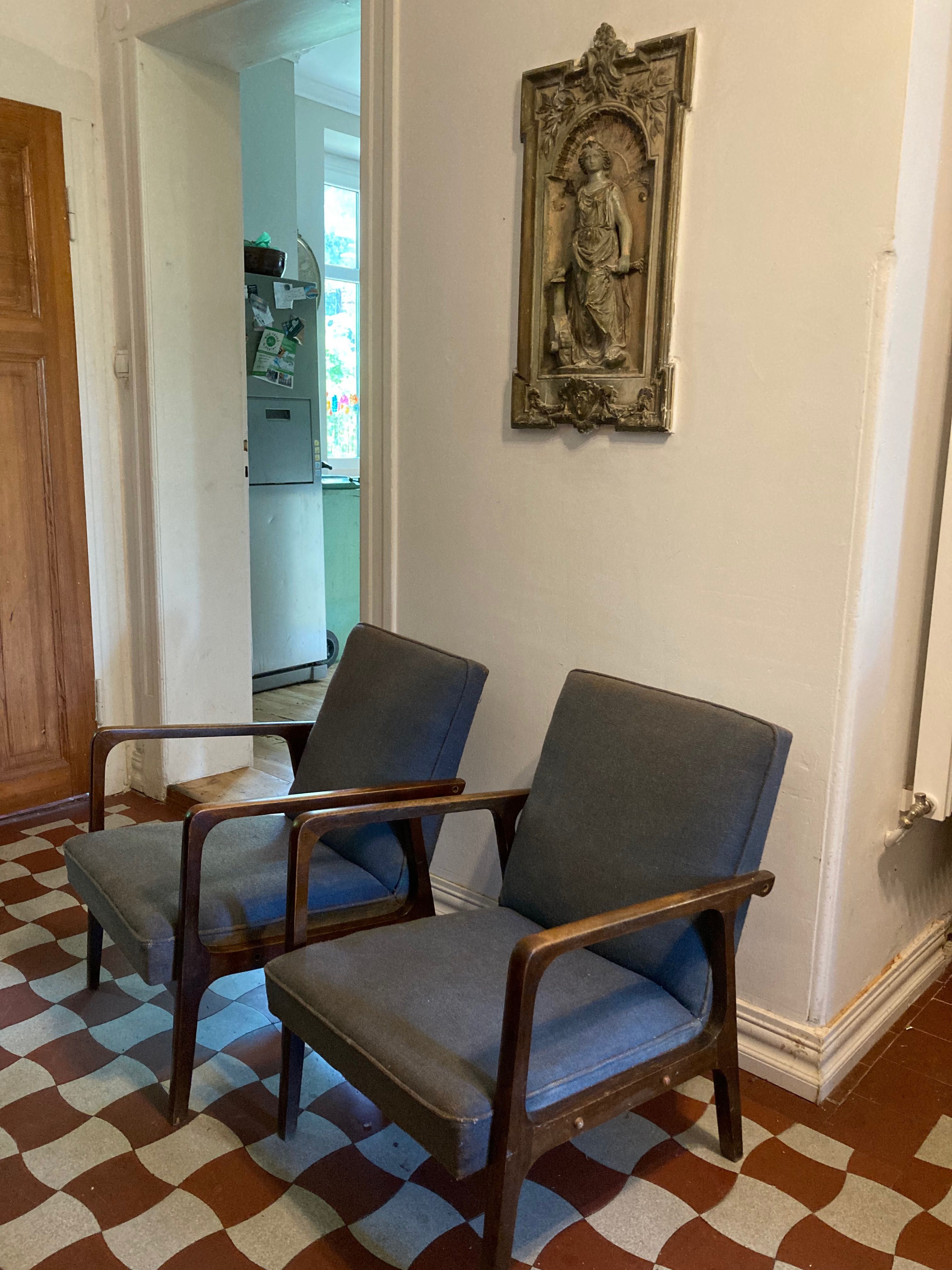 Dwa wspaniałe fotele salonowe, produkcji Bydgoskiej Fabryki Mebli