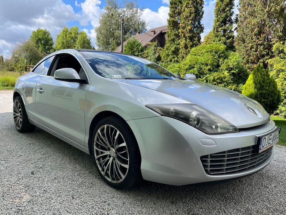 Renault Laguna Renault Laguna III Coupé 2.0 dCi 150 KM manual