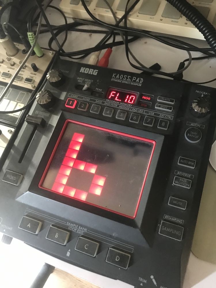 Korg kaoss pad KP3 efeitos/sampler