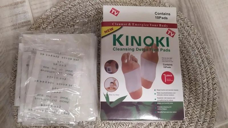 Пластир для детоксикації Kinoki Cleansing Detox Foot Pads