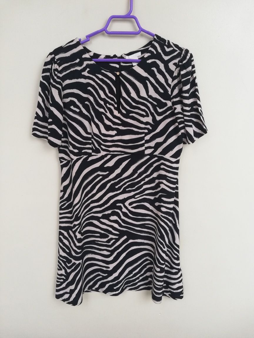 Vestido H & M, tamanho 42