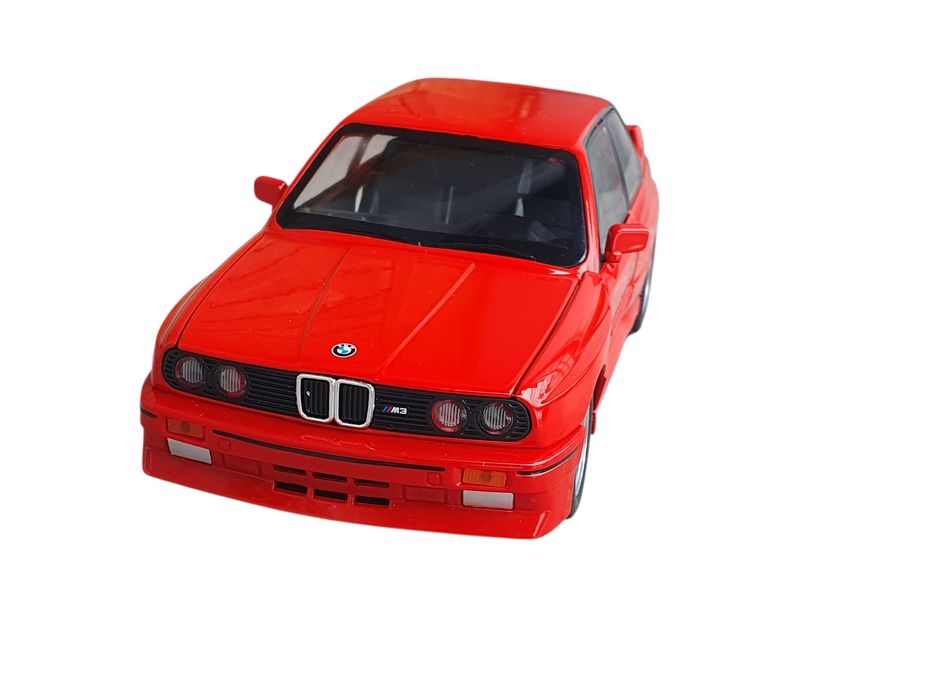 Model samochodu BMW E30 M3 skala 1:24 wersja 1988 unikat kolekcjonersk