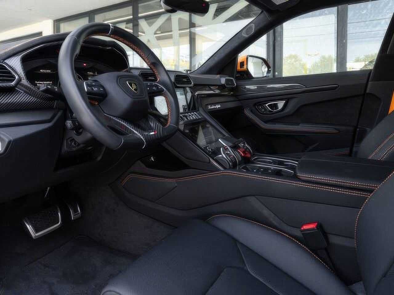 2023 Lamborghini Urus S