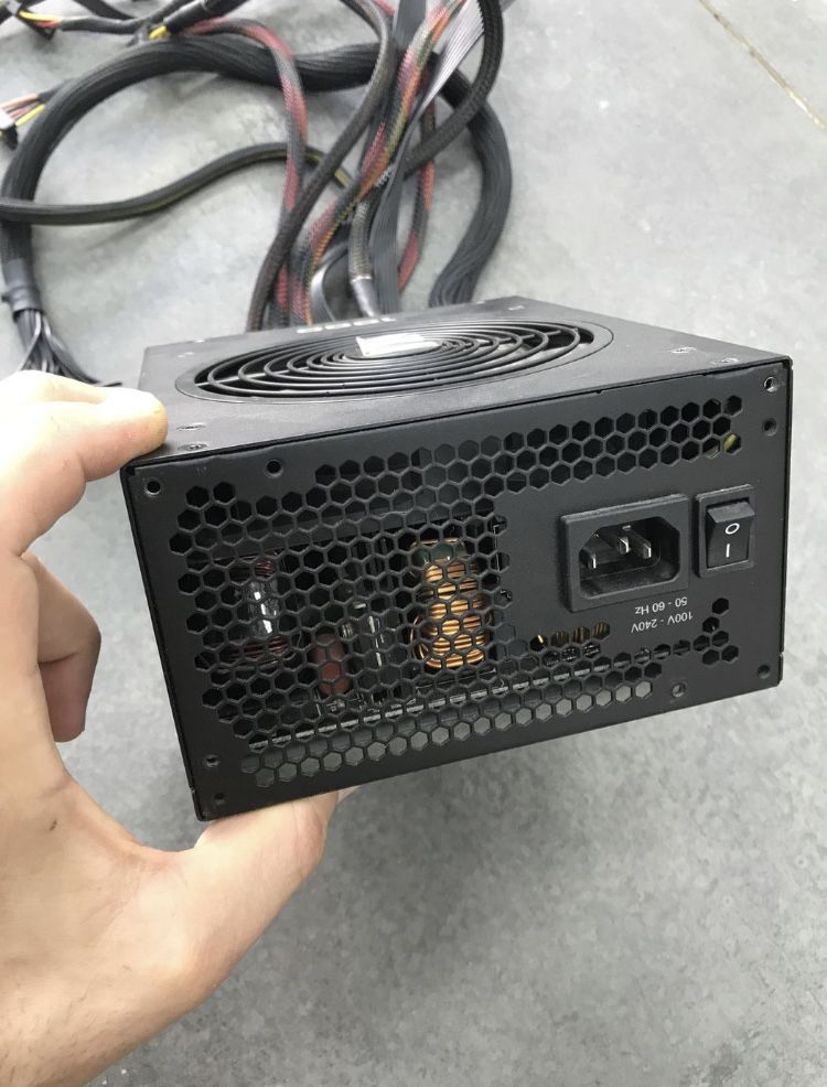 Блок живлення EVGA 1000 GQ (1000W 80 Plus Gold)