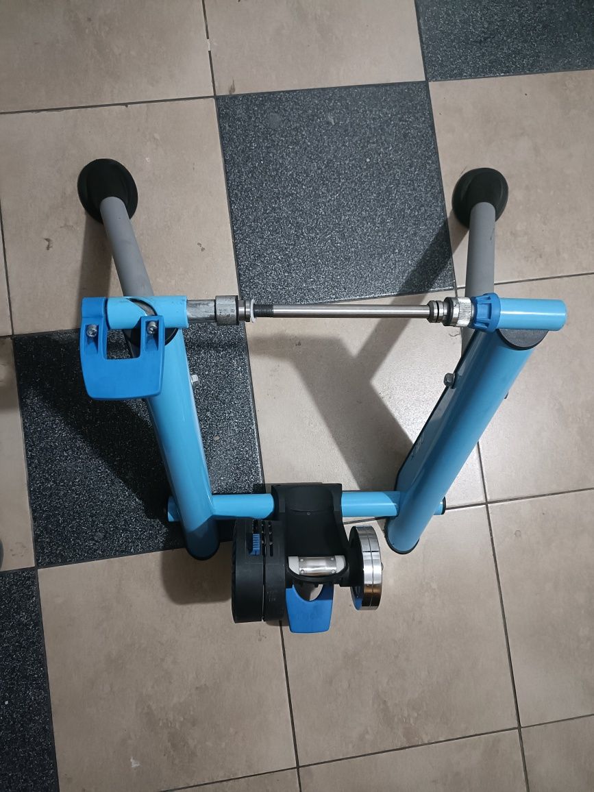 Trenażer Tacx Blue Twist T2675