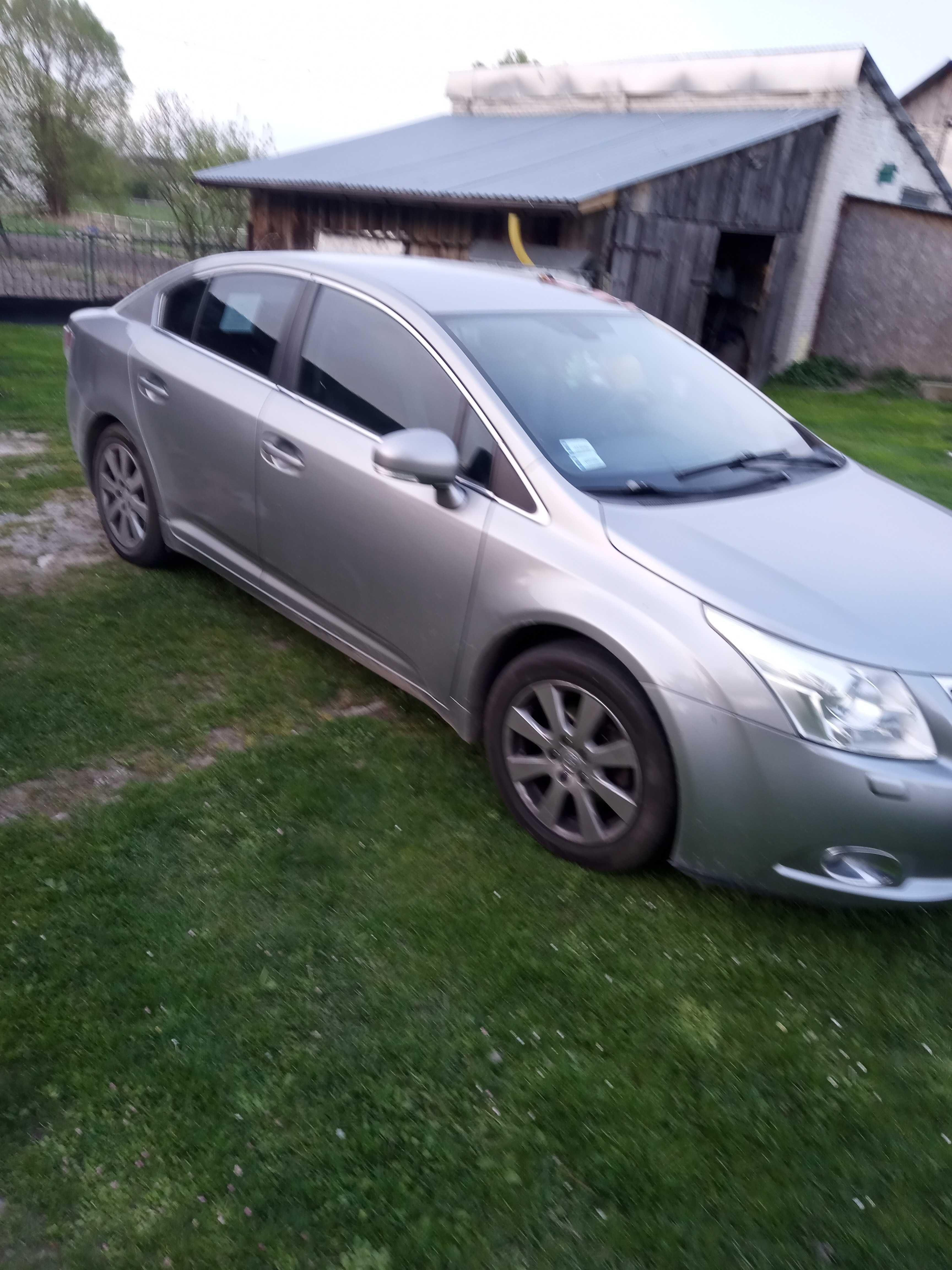 Samochód osobowy Toyota Avensis