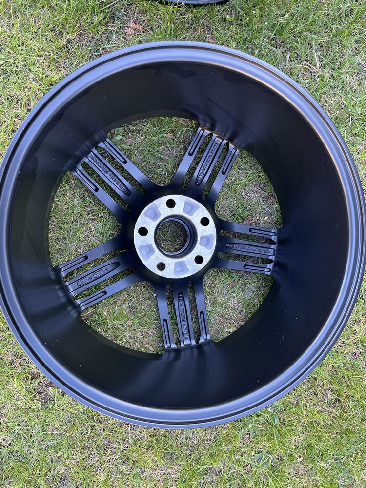 Alufelgi r18 5x112 Audi A5 czarne półmat