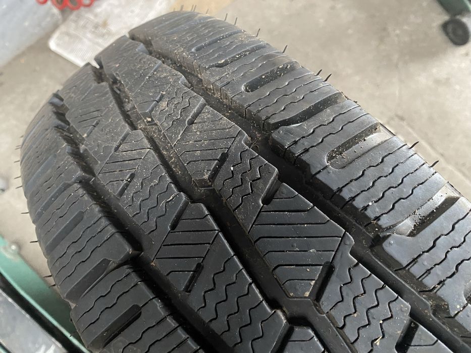 Opona zimowa Michelin Agilis Alpin 215/70 R15C 1szt. 2019r. 9,7mm