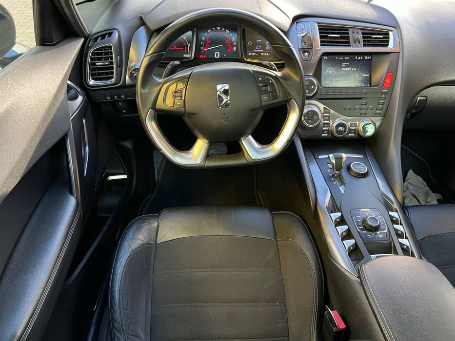 Ds5 гібрид/дизель ПОВНИЙ ПРИВІД 200к.с