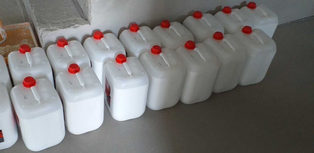 Bańki pojemniki Kanistry plastikowe 10 L