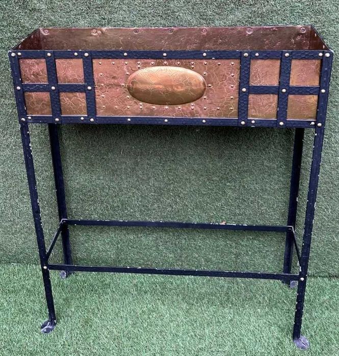 Floreira antiga em ferro e cobre, vaso floral