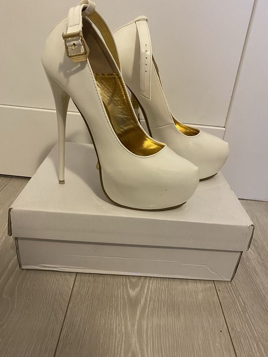 Sexy buty szpilki na platformie