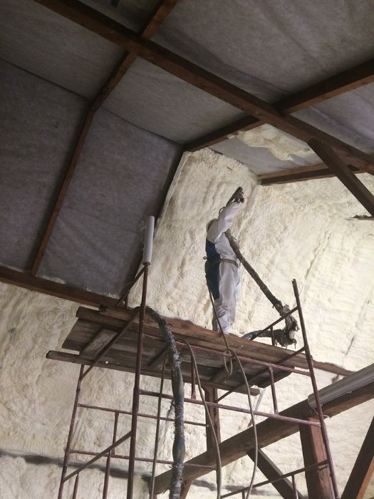 Ocieplenie pianą PUR dachu, piana PUR WIESZAKI GRATIS, JUŻ OD 65 ZL/M2