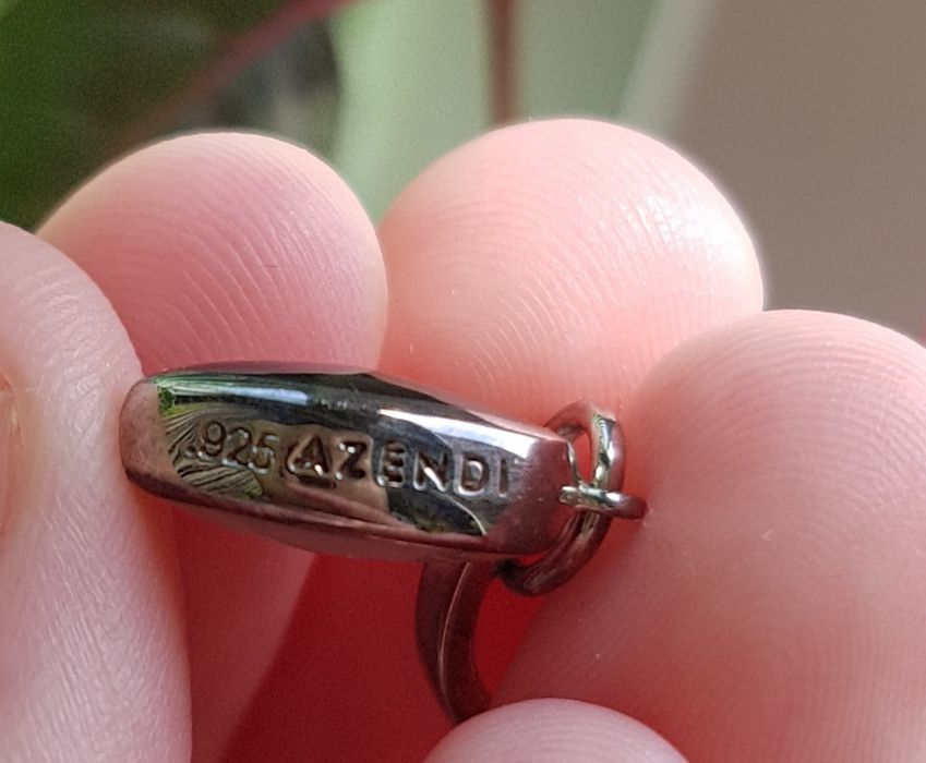 Серебрянные серьги с камнем 925 пробы azendi