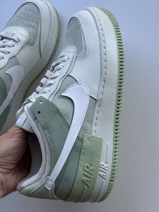 Оригинал 100%/ Кожаные кроссовки Nike Air Force 1, EUR40.5