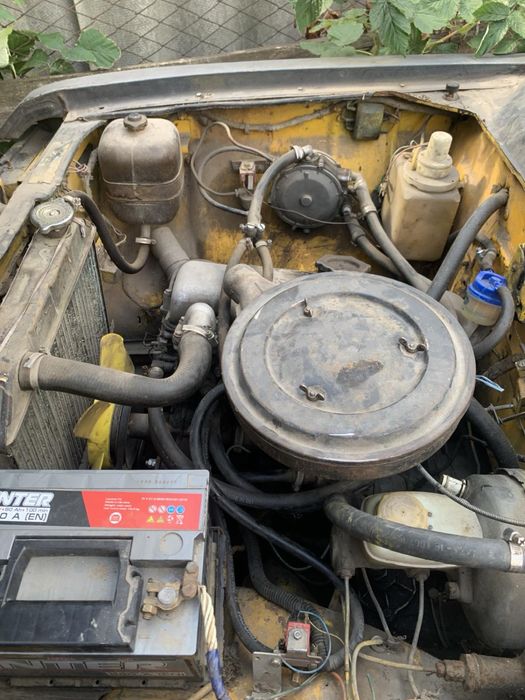 Москвич 2140 на полном ходу