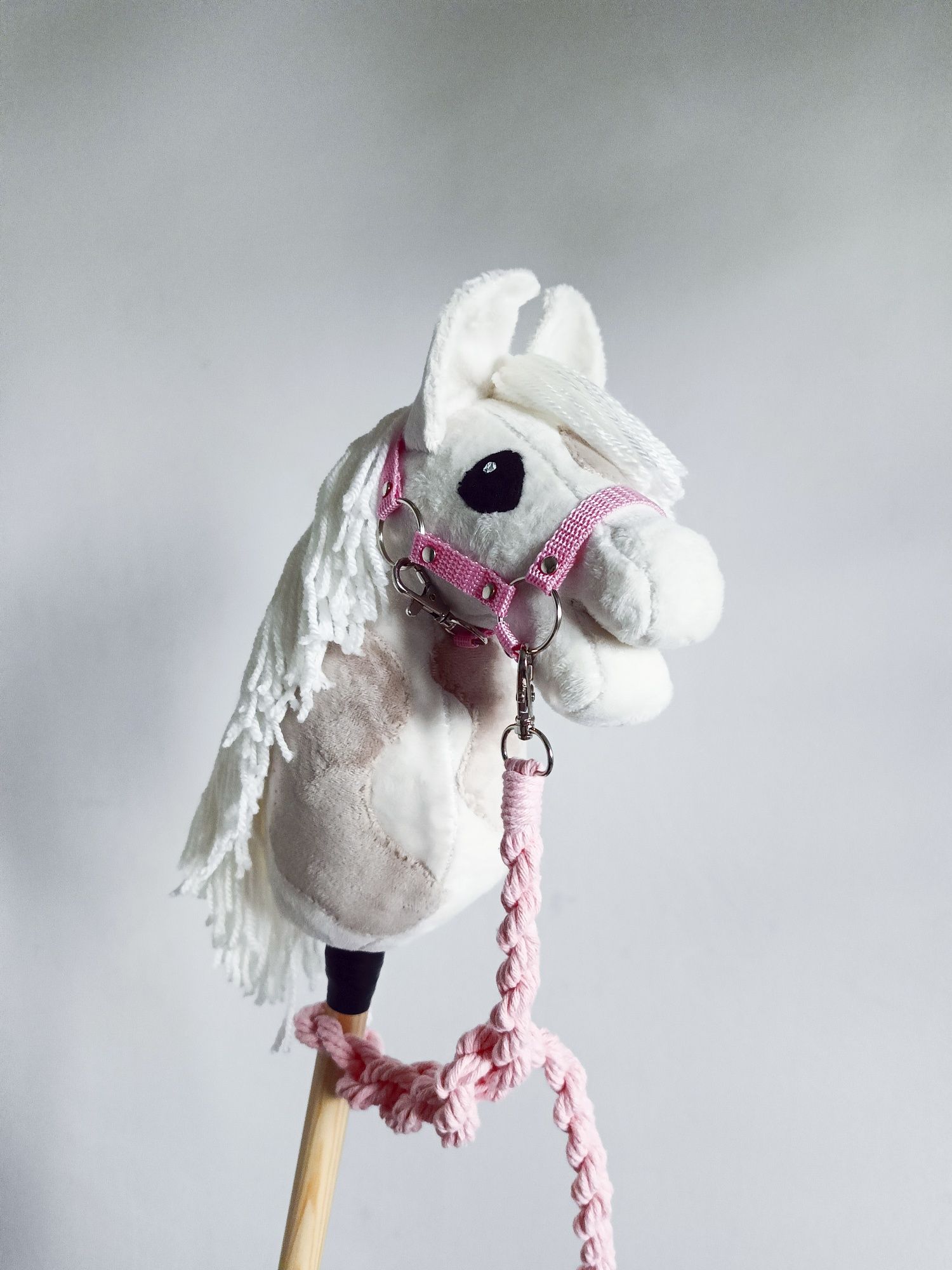 Hobby Horse z kantarem A5