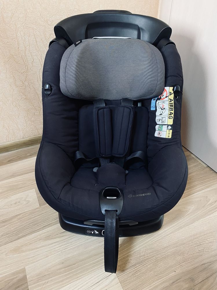 Поворотное Автокресло Maxi-Cosi Axissfix с 4 мес.до4 лет Isofix I-Size