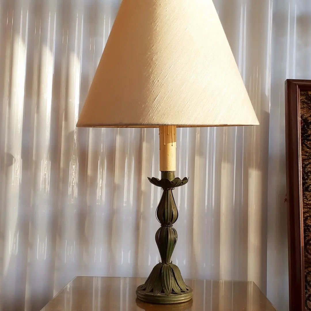Fantástico candeeiro Eco, vintage com folhas em metal