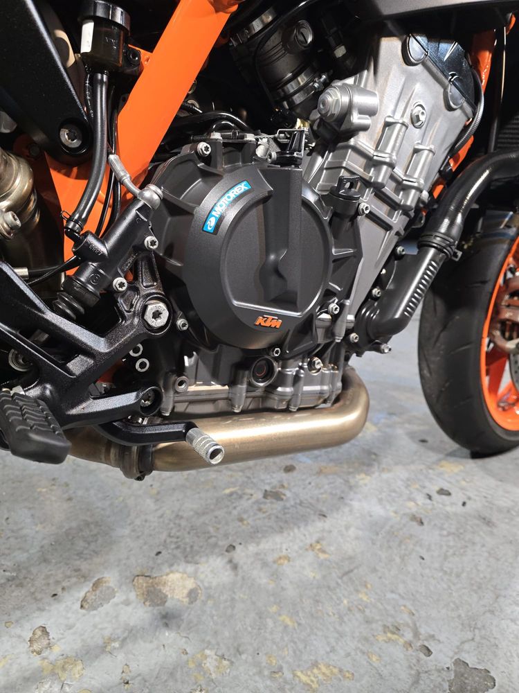 Ktm 890 duke r 2023