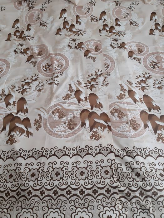 Дві нові штори 250х145, тюль 2 вида 300х150 і 245х170, накидка з тюліі