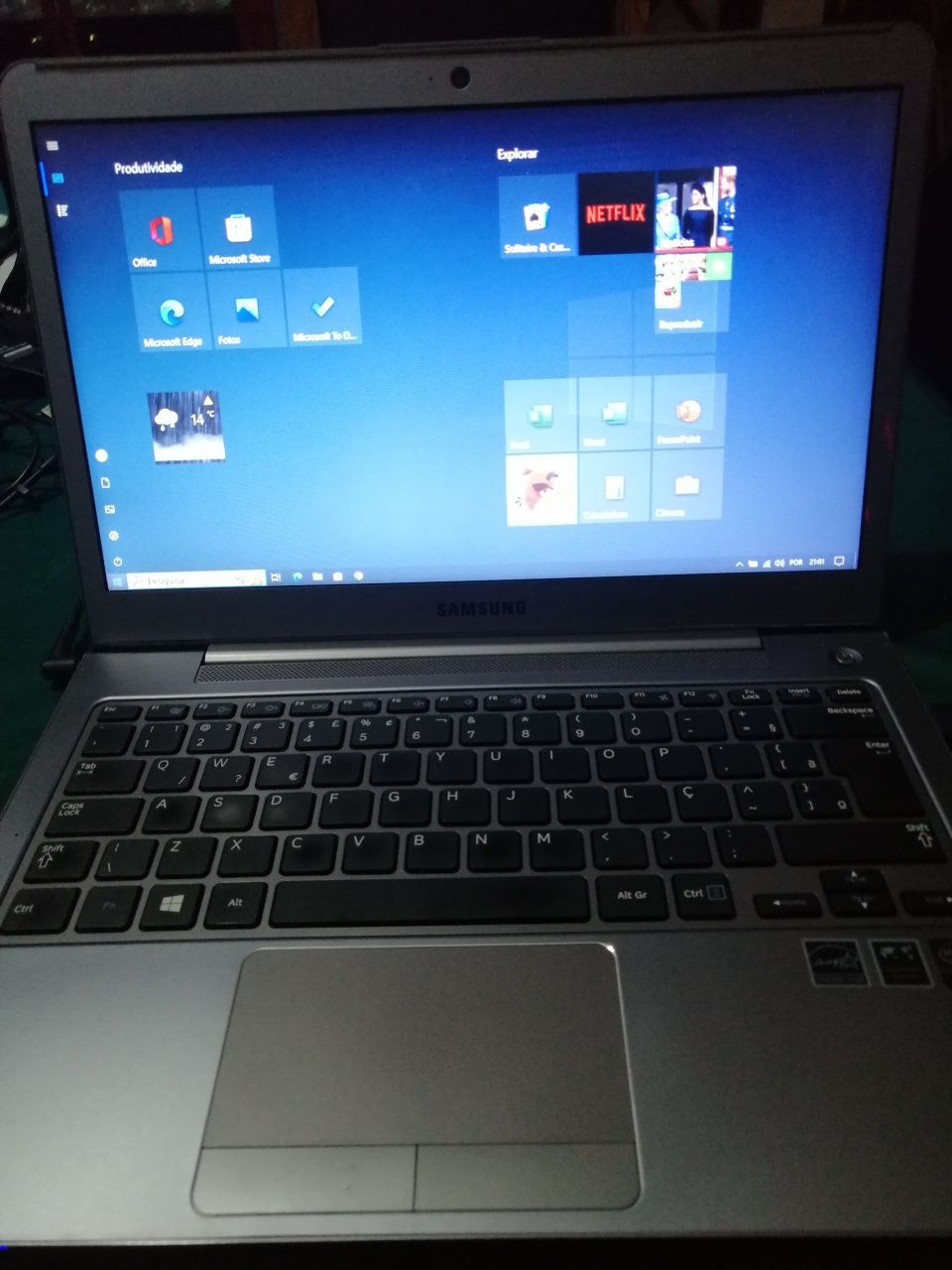 Samsung Ultrabook Pentium i5 leve e bonito 8GB SSD 256 GB