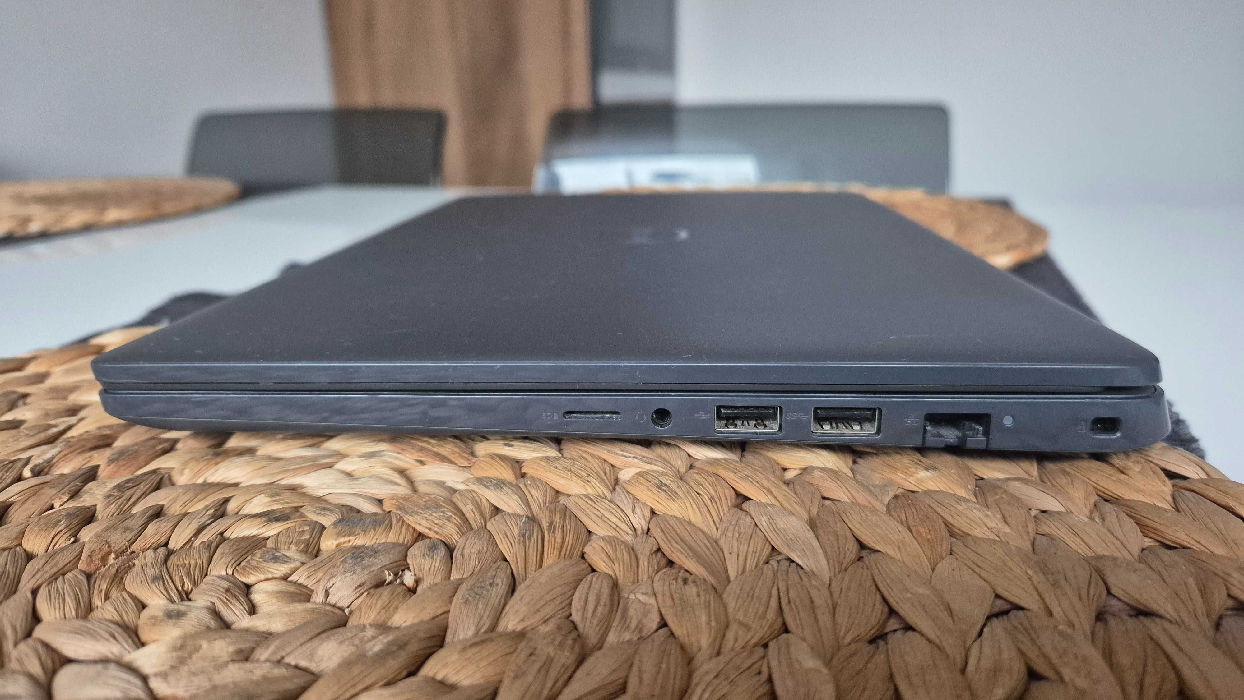 Laptop Dell Latitude 3410 i7-10510U 16GB 512GB NVMe Windows 11 Pro