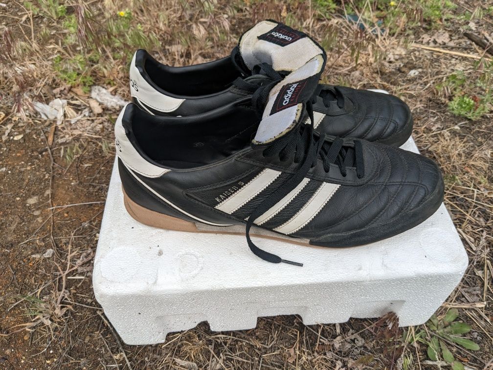 Продам футзалки Adidas Kaiser 5