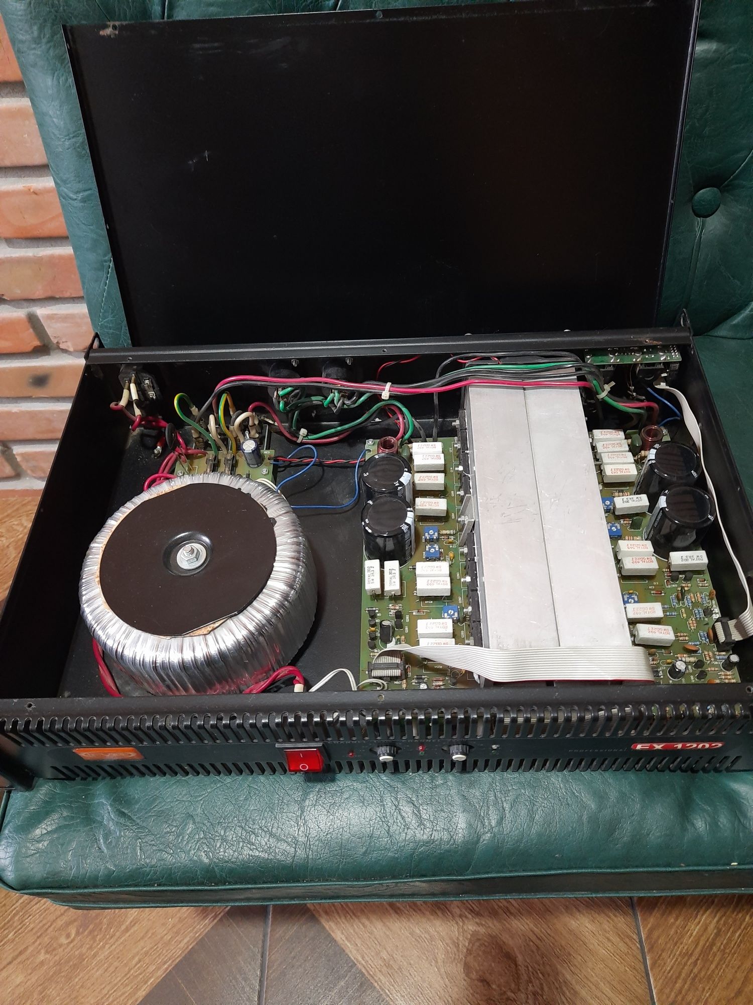 Підсилювач EVM EX 1202.