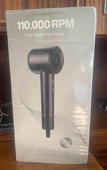 Фен для сушіння волосся