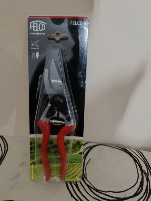 Tesoura Felco 8 nova