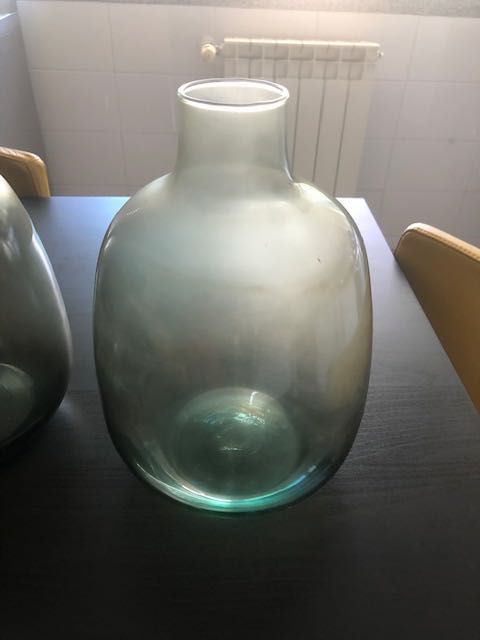 2 jarras vidro reciclado