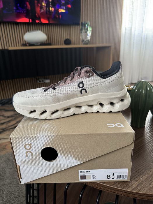 Tenis on nunca usado