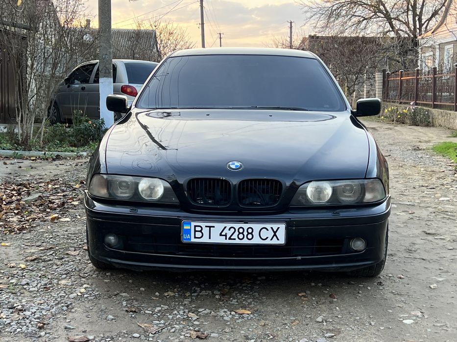 Продам BMW e39, 2.2 Мех, Газ , 2003 год