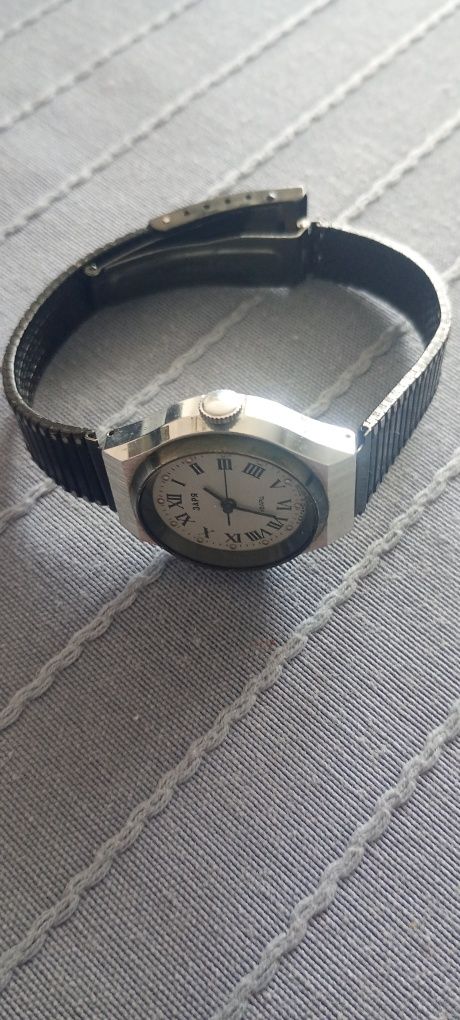 Zegarek Zaria qwarc